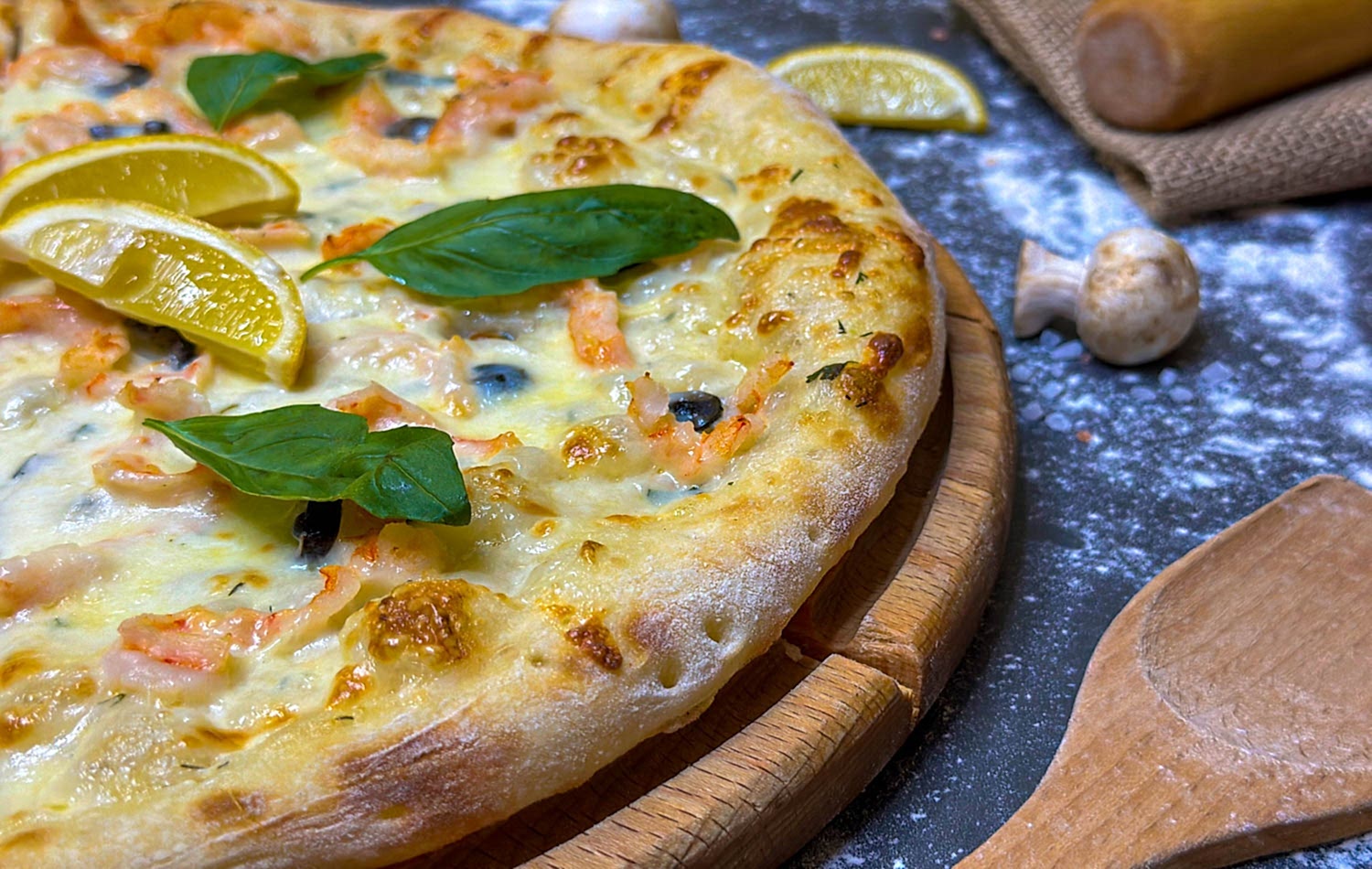 Пицца С креветкой 25 см(аригато)